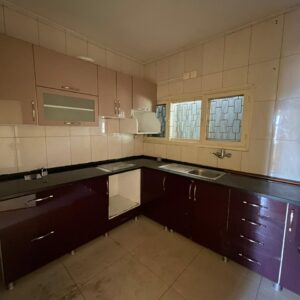 Arrenda-se Apartamento T3 Bairro de Jardim andar-R/C